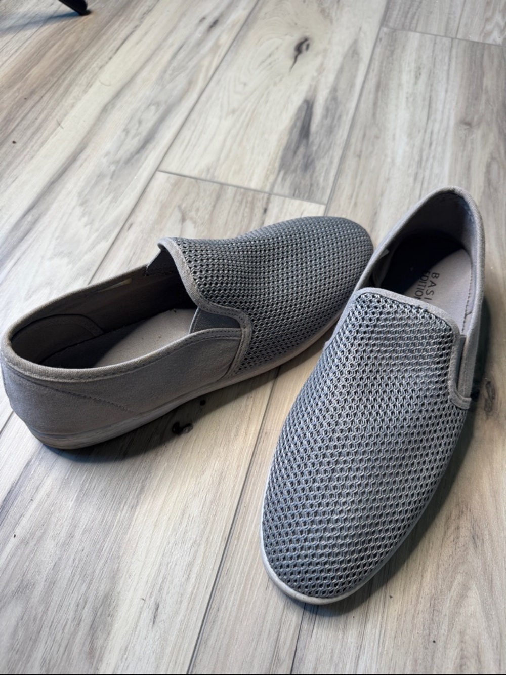 Men’s slip ons